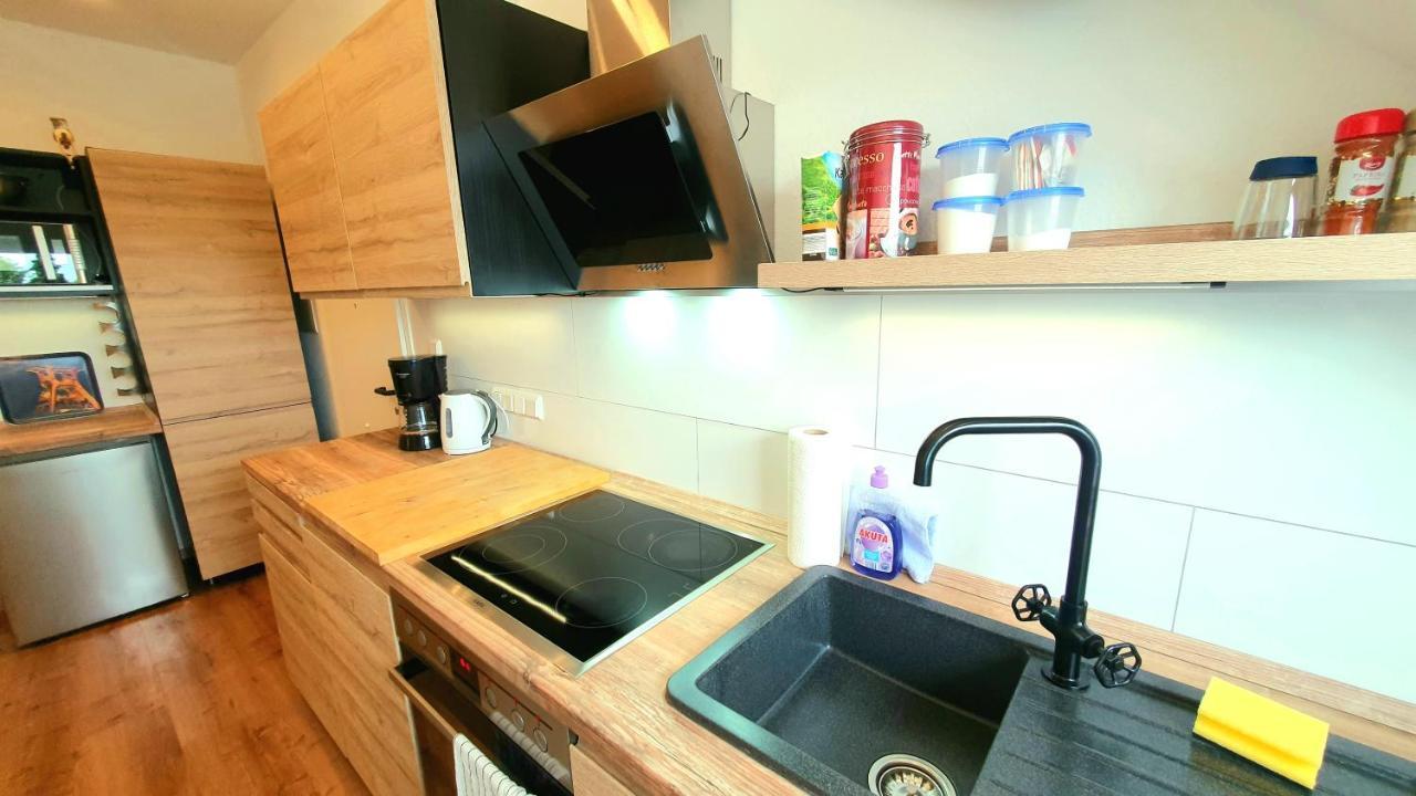Frankes City Sleep Apartment, 6 Einzelbetten 费尔贝特 外观 照片