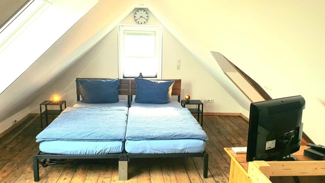 Frankes City Sleep Apartment, 6 Einzelbetten 费尔贝特 外观 照片