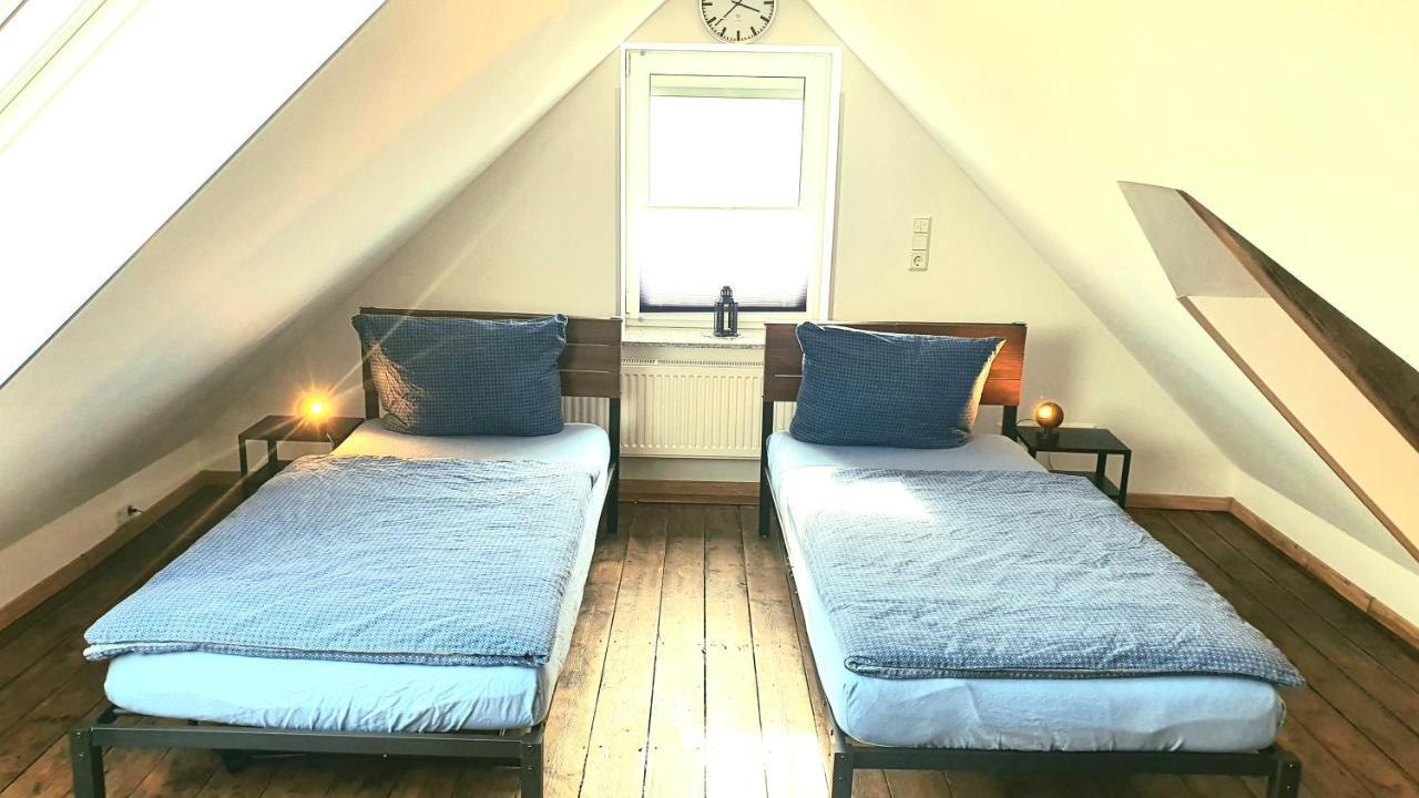 Frankes City Sleep Apartment, 6 Einzelbetten 费尔贝特 外观 照片