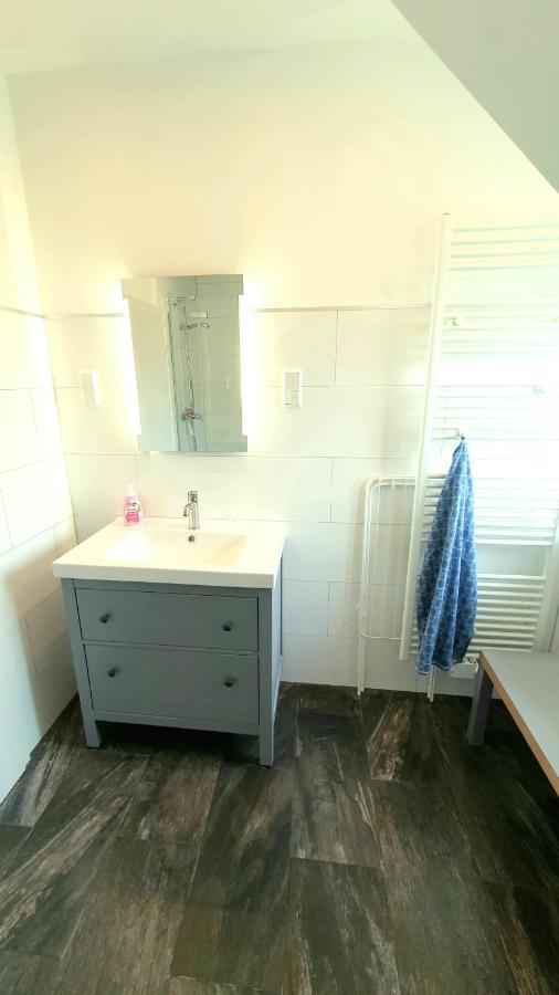 Frankes City Sleep Apartment, 6 Einzelbetten 费尔贝特 外观 照片