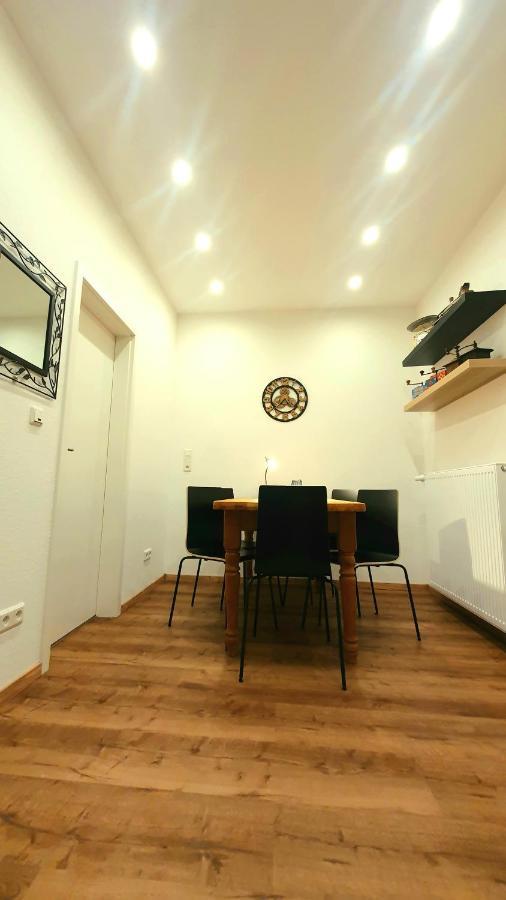 Frankes City Sleep Apartment, 6 Einzelbetten 费尔贝特 外观 照片