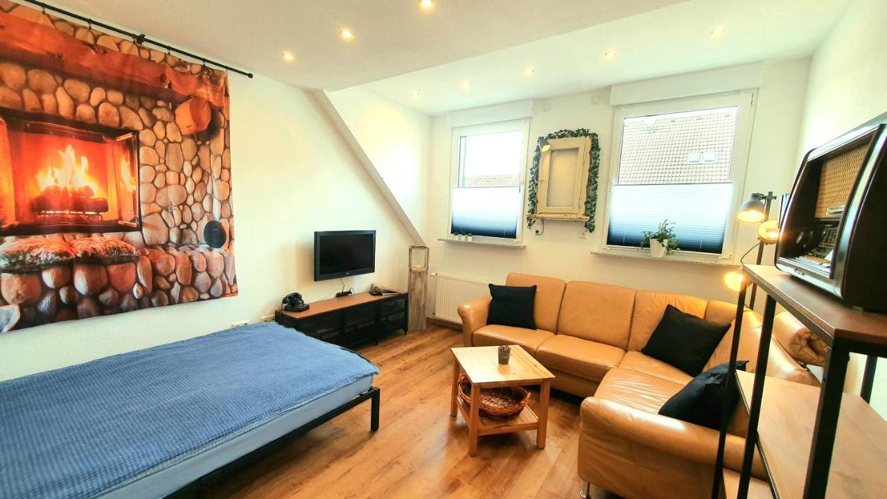 Frankes City Sleep Apartment, 6 Einzelbetten 费尔贝特 外观 照片